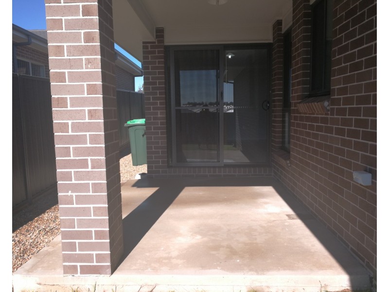 34 Rosella Circuit, Gregory Hills NSW 2557