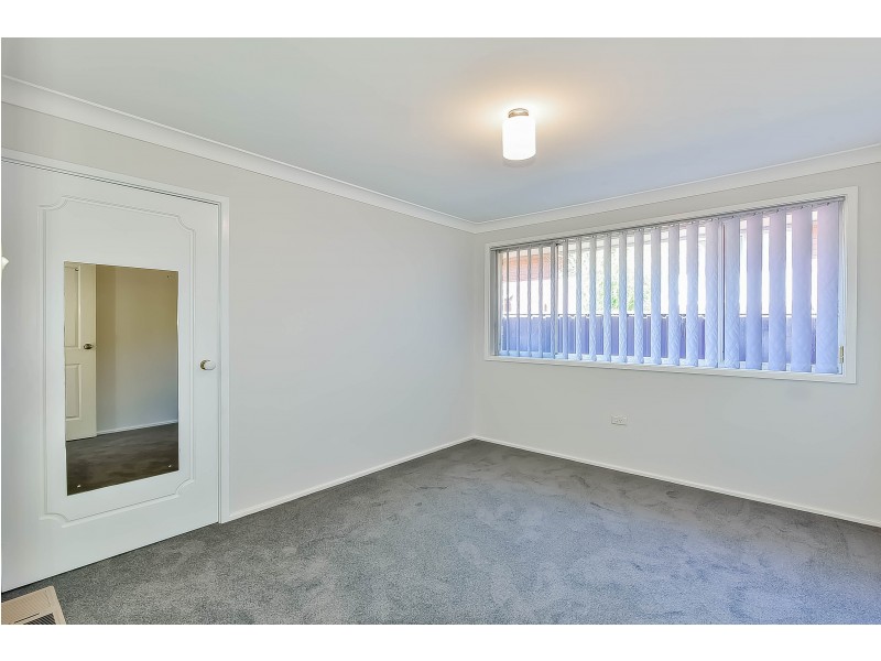 27 Wyangala Crescent, Leumeah NSW 2560