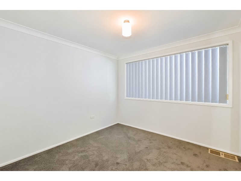 27 Wyangala Crescent, Leumeah NSW 2560