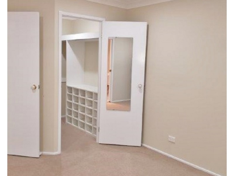 64 Kellerman Drive, St Helens Park NSW 2560