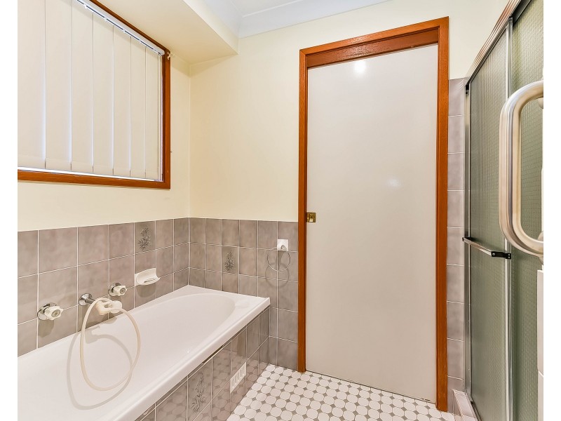 4 Chang Place, Kearns NSW 2558