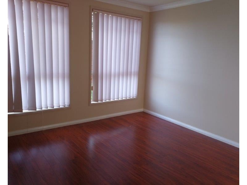 1 McLaughlin Circuit, Bradbury NSW 2560