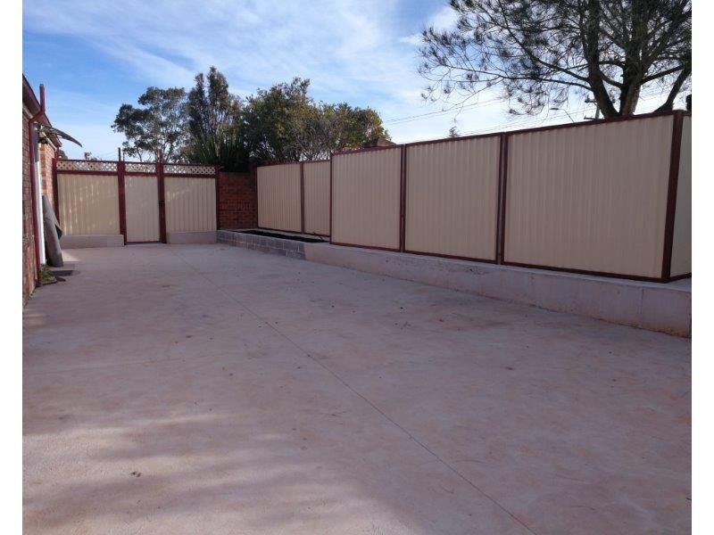 1 McLaughlin Circuit, Bradbury NSW 2560