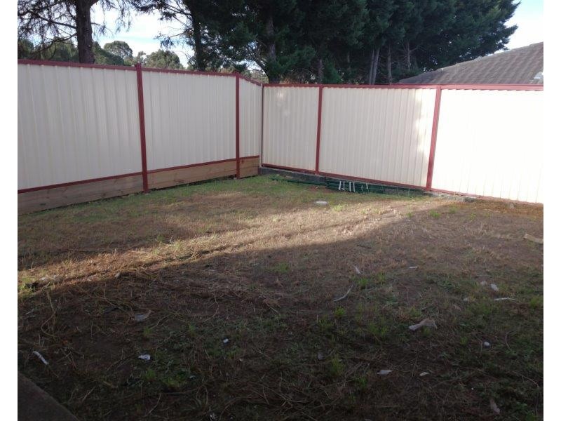 1 McLaughlin Circuit, Bradbury NSW 2560