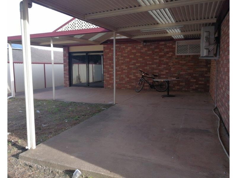 1 McLaughlin Circuit, Bradbury NSW 2560