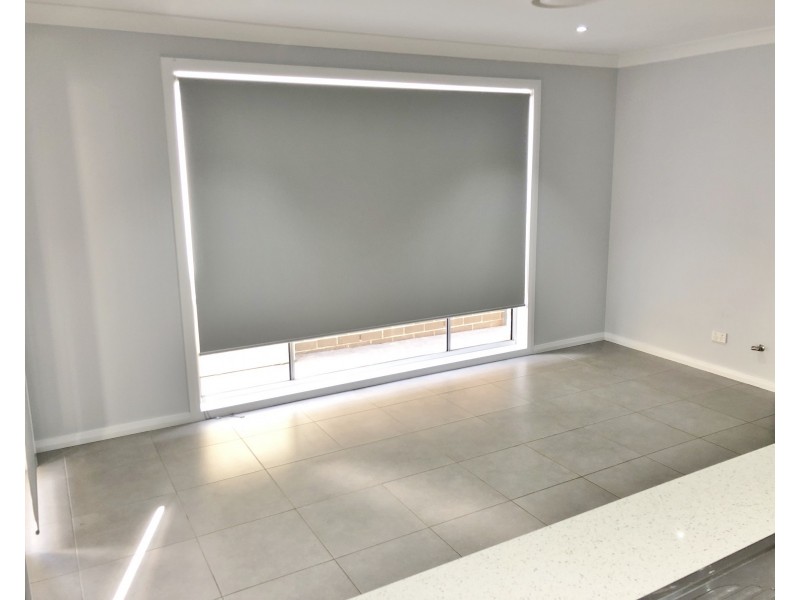 44 Bird Walton Avenue, Middleton Grange NSW 2171