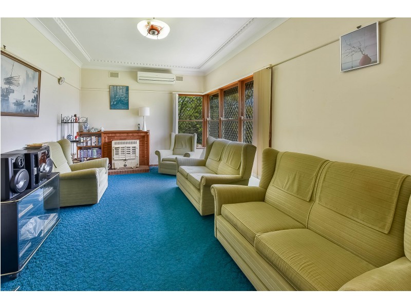 1 Austin Avenue, Campbelltown NSW 2560