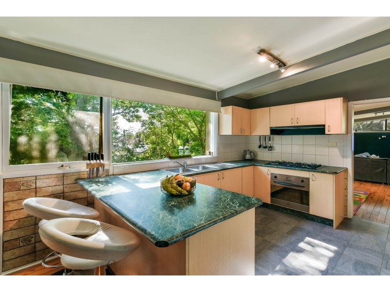 1 Eaglemont Crescent, Campbelltown NSW 2560