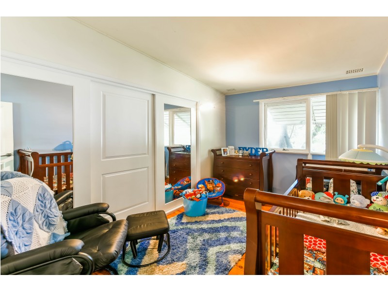 1 Eaglemont Crescent, Campbelltown NSW 2560