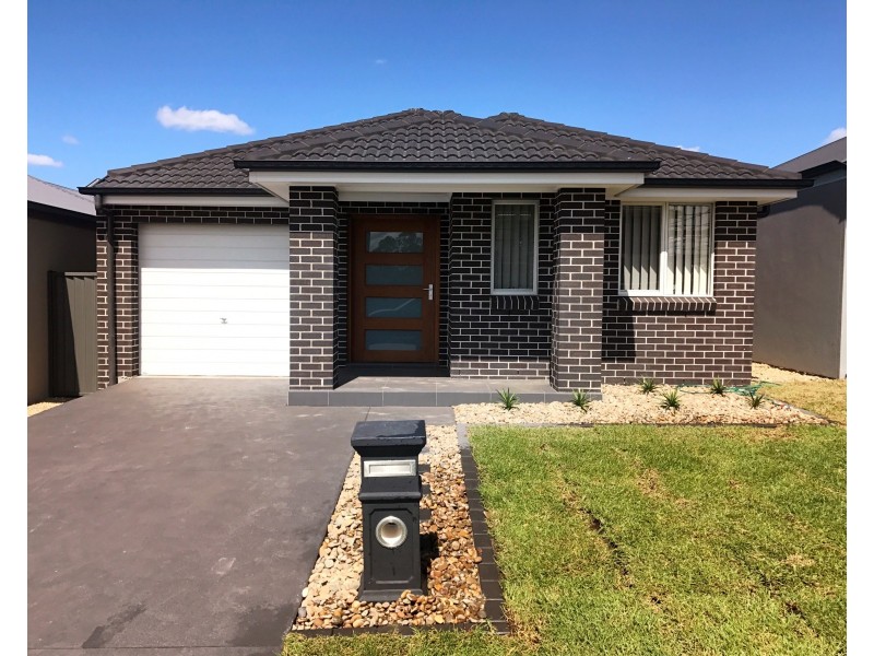 12 Bega Street, Gregory Hills NSW 2557