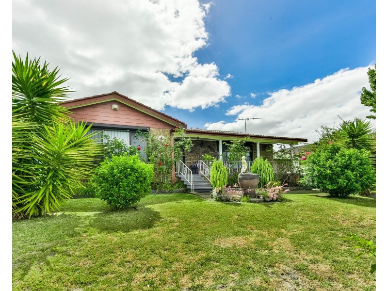 52 Akuna Avenue, Bradbury NSW 2560