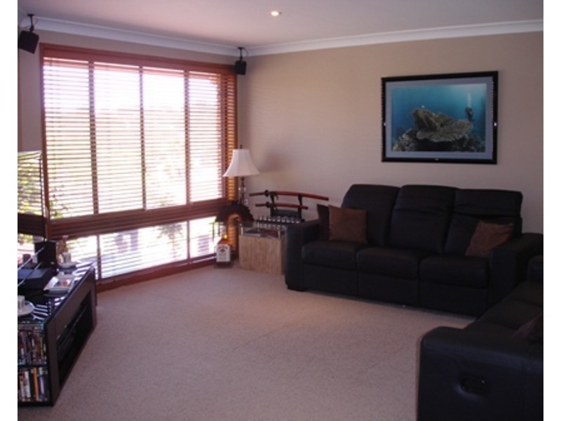 5 Holborn Street, Ambarvale NSW 2560