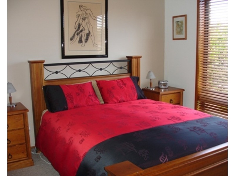 5 Holborn Street, Ambarvale NSW 2560