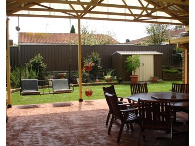 5 Holborn Street, Ambarvale NSW 2560