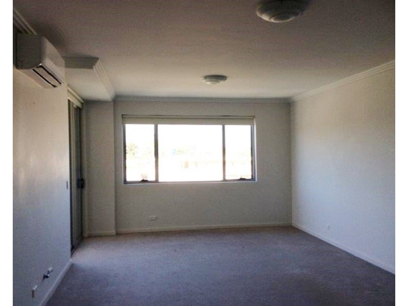 21/12-14 King Street, Campbelltown NSW 2560