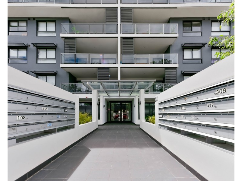 12 38-42 Chamberlain Street, Campbelltown NSW 2560