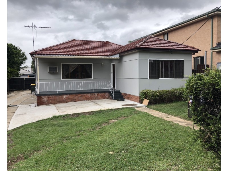 74 Matthews Square, Ingleburn NSW 2565