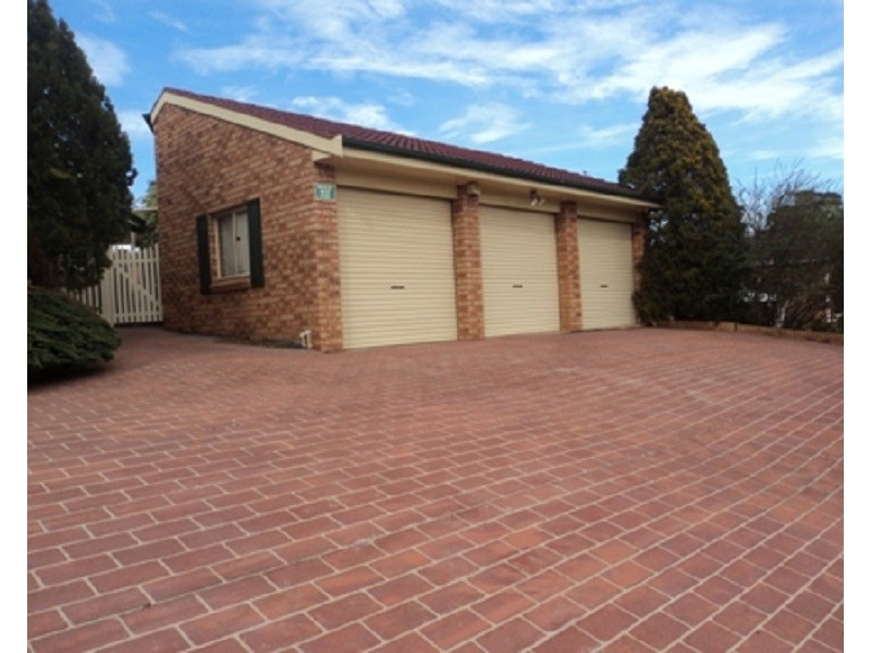 22 Mount Huon Circuit, Glen Alpine NSW 2560
