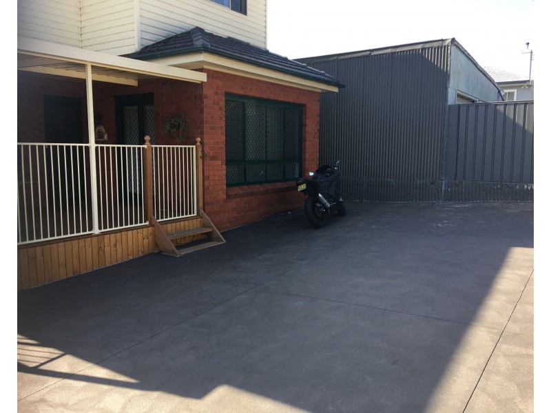 1 Stewart Street, Campbelltown NSW 2560