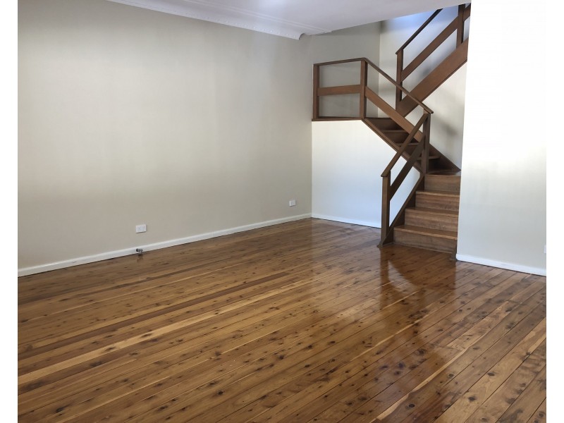 1 Stewart Street, Campbelltown NSW 2560