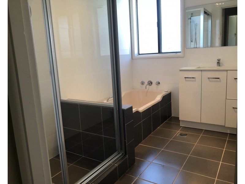 1 Stewart Street, Campbelltown NSW 2560