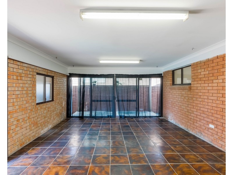 8 Hazel Place, Ingleburn NSW 2565