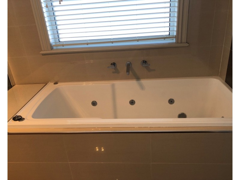 37 Young Circuit, Elderslie NSW 2570