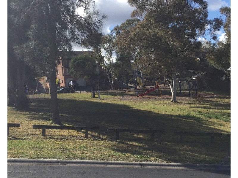 24 Grimwig Crescent, Ambarvale NSW 2560