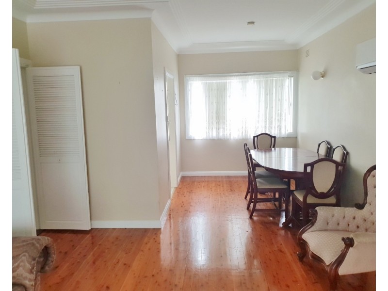 23 Randolph Street, Campbelltown NSW 2560