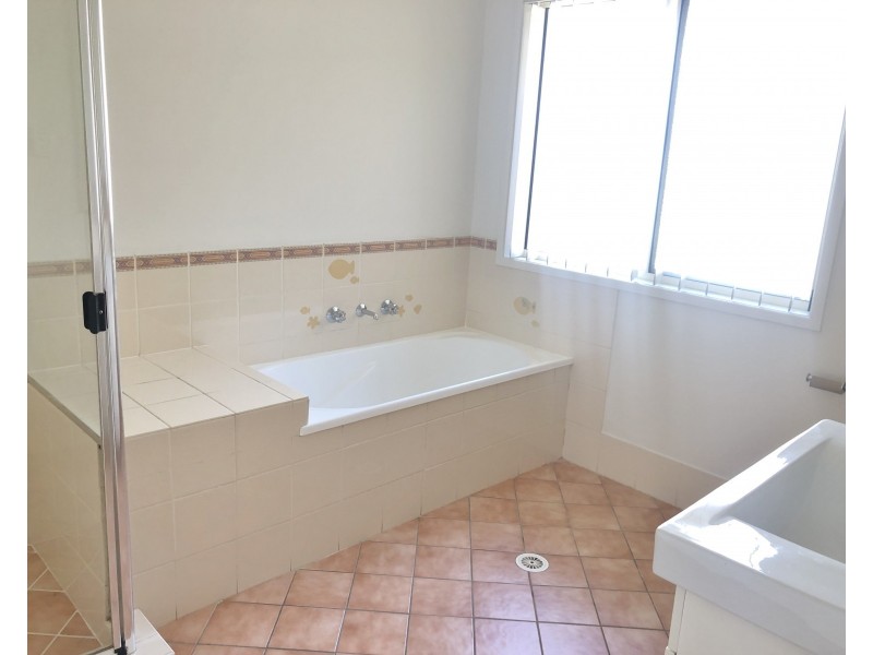 37 Gabriel Circuit, Blair Athol NSW 2560