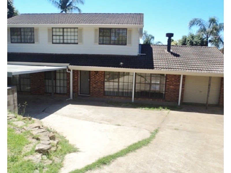 41 Edinburgh Crescent, St Andrews NSW 2566