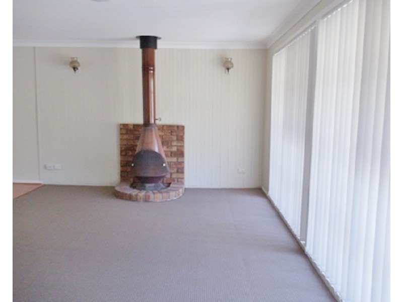 41 Edinburgh Crescent, St Andrews NSW 2566
