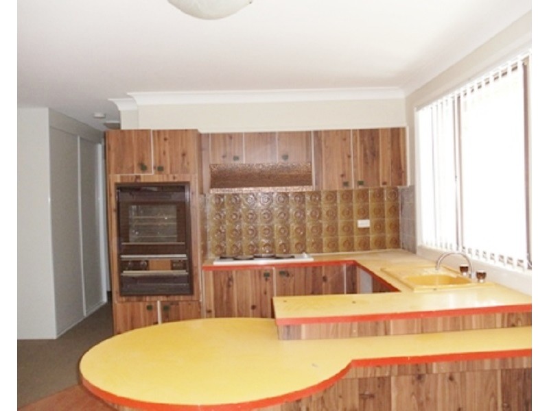 41 Edinburgh Crescent, St Andrews NSW 2566