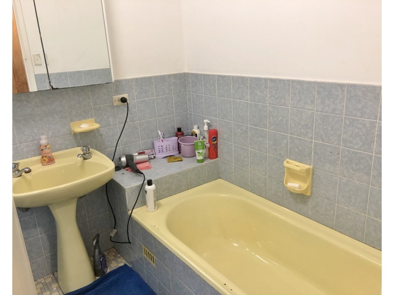 93 Macquarie Avenue, Campbelltown NSW 2560
