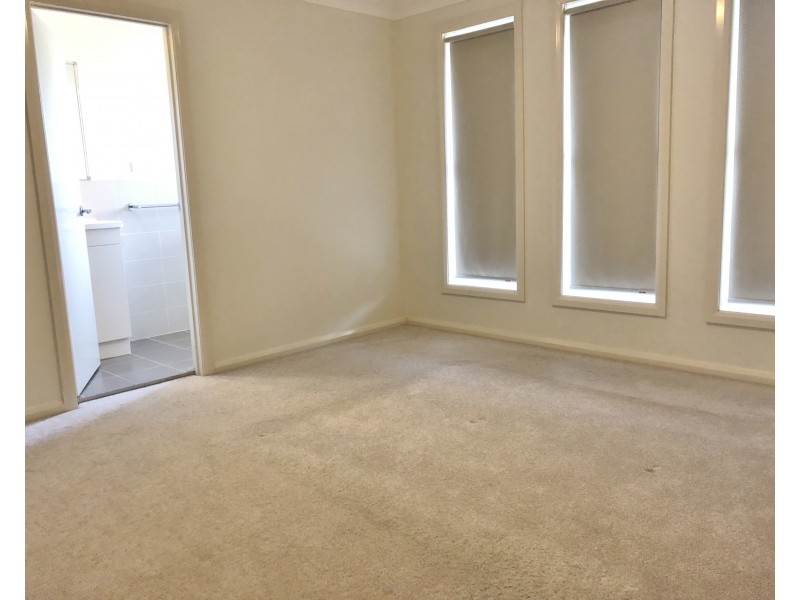 58  Jubilee Circuit, Rosemeadow NSW 2560