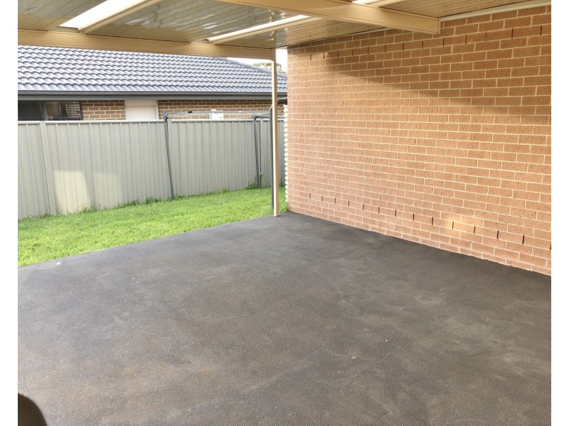 58  Jubilee Circuit, Rosemeadow NSW 2560