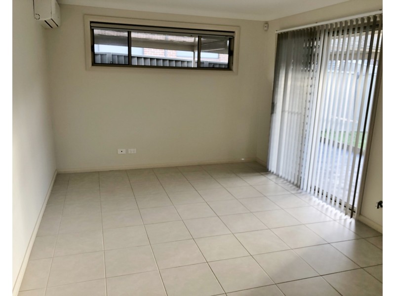 58A Jubliee Circuit, Rosemeadow NSW 2560