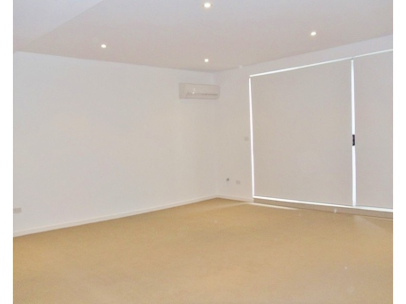 18/31-35  Chamberlain Street, Campbelltown NSW 2560