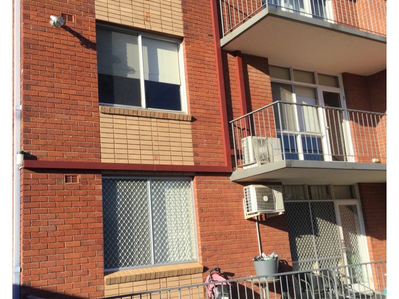 6/19 Chamberlain Street, Campbelltown NSW 2560