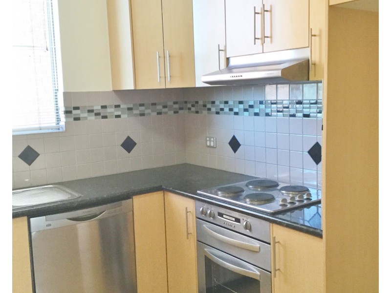 6/19 Chamberlain Street, Campbelltown NSW 2560