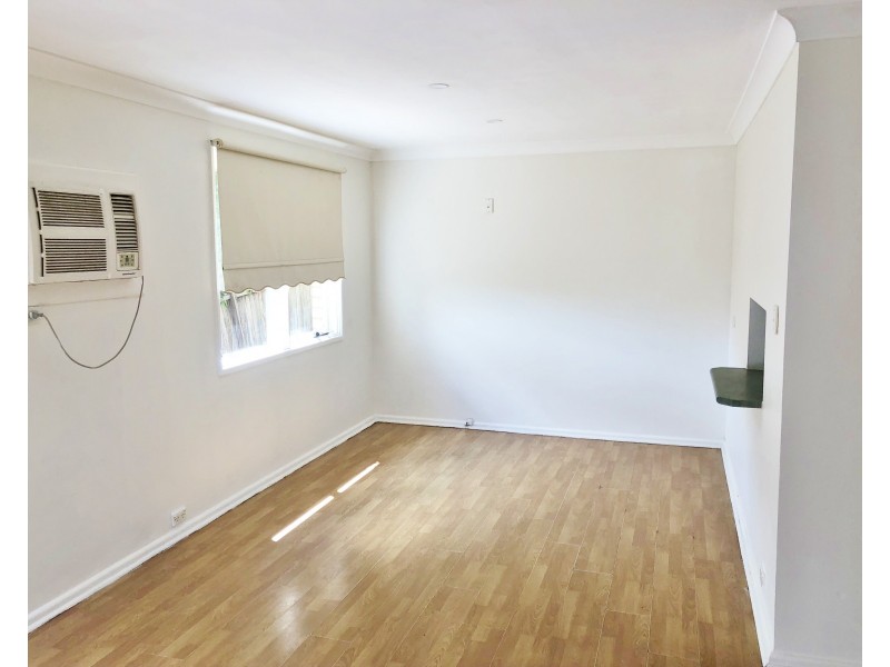 32 Sturt Street, Campbelltown NSW 2560