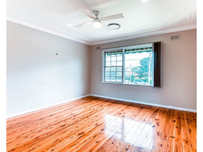 126 Lindesay Street, Campbelltown NSW 2560