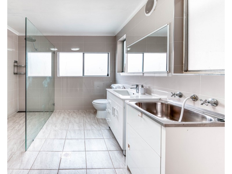 126 Lindesay Street, Campbelltown NSW 2560