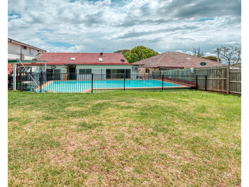 126 Lindesay Street, Campbelltown NSW 2560