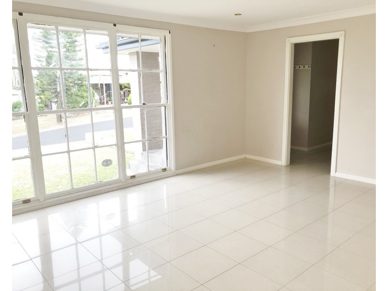 29 Danube Crescent, Kearns NSW 2558