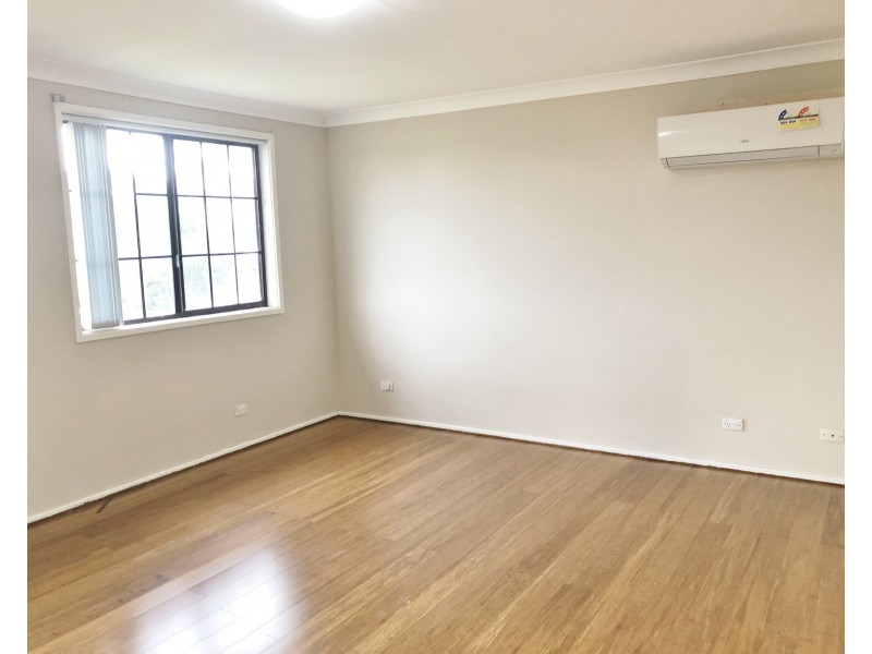 29 Danube Crescent, Kearns NSW 2558