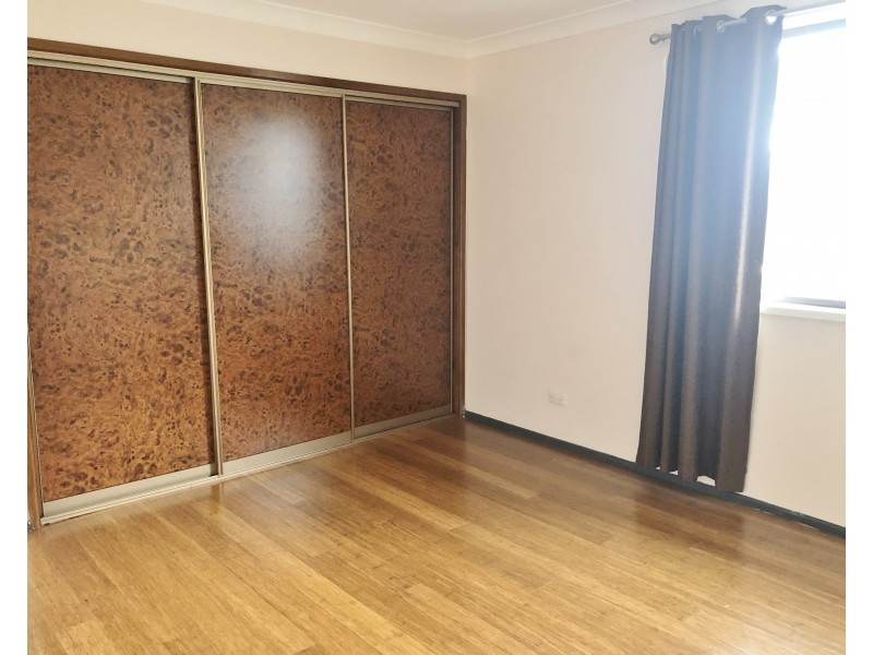 29 Danube Crescent, Kearns NSW 2558