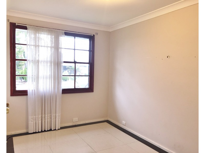 29 Danube Crescent, Kearns NSW 2558