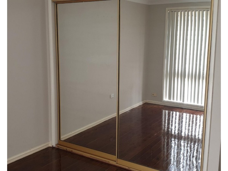 5 Claret Place, Eschol Park NSW 2558