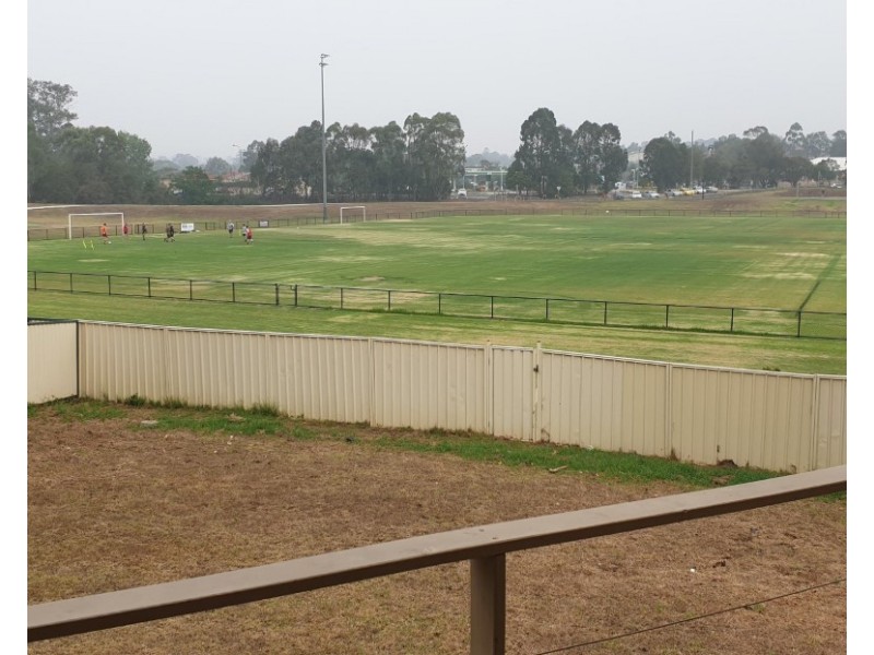 5 Claret Place, Eschol Park NSW 2558